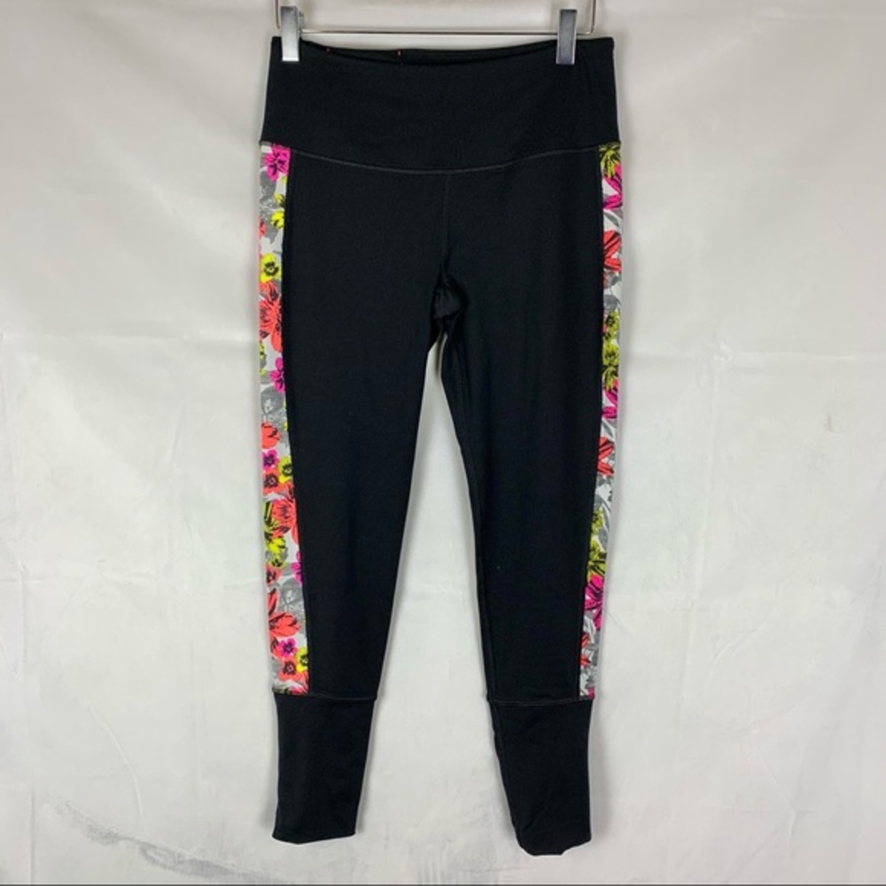 VICTORIA SECRET SPORT knockout tights SZ Sm‎